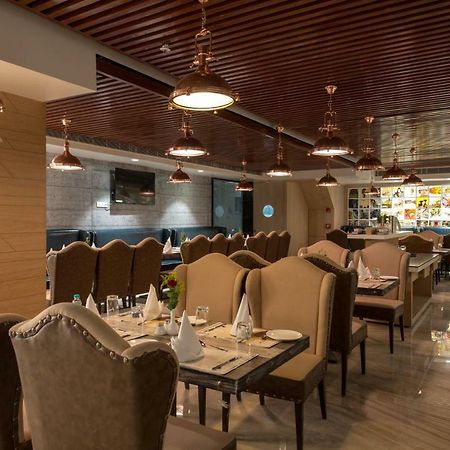 Hotel Atishay Bhopal Esterno foto