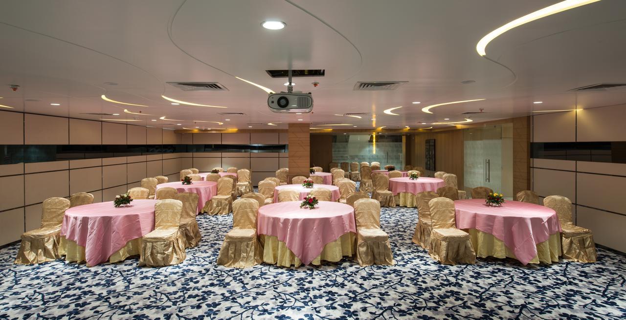 Hotel Atishay Bhopal Esterno foto